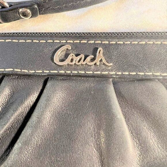 Coach Leather Wristlet - GUC - Picture 3 of 8